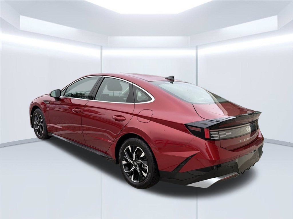 Used 2024 Hyundai Sonata SEL FWD image 5