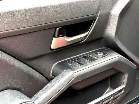 Used 2024 Toyota Tacoma TRD Off-Road image 13