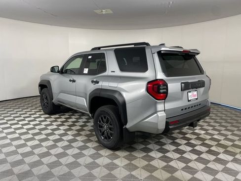 New 2026 Toyota 4Runner SR5 AWD/4WD image 12