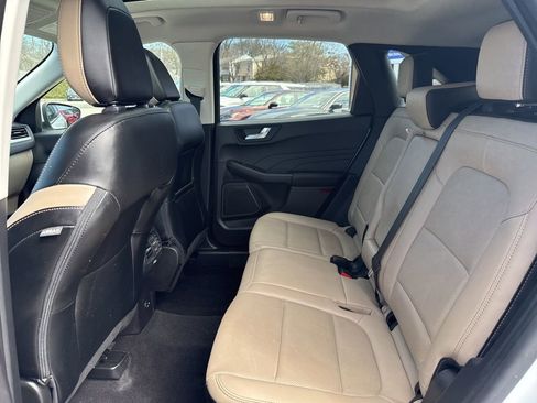 Used 2022 Ford Escape SEL image 25