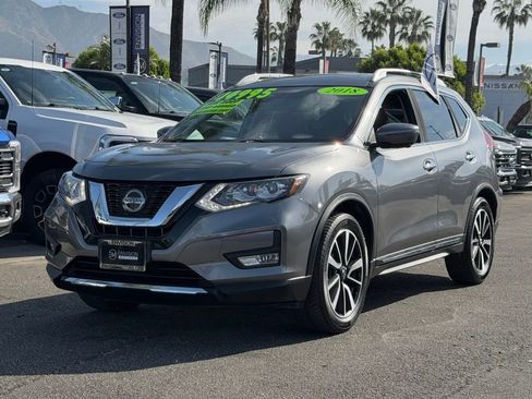 Used 2018 Nissan Rogue SL w/ Premium Package FWD image 4