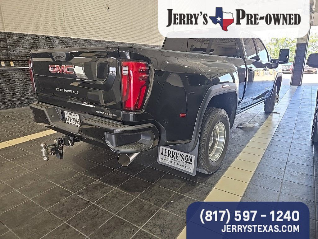 Used 2025 GMC Sierra 3500 Denali w/ Denali Reserve Package AWD/4WD image 6