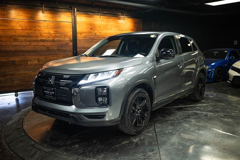Used 2025 Mitsubishi Outlander Sport LE AWD/4WD image 2