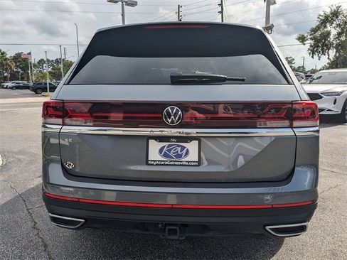 Used 2025 Volkswagen Atlas SE image 5