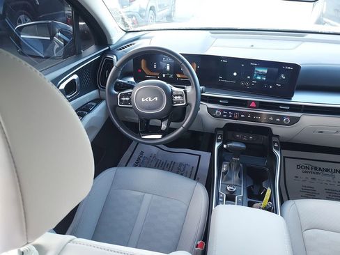Used 2025 Kia Sorento S w/ Panoramic Sunroof Package image 15