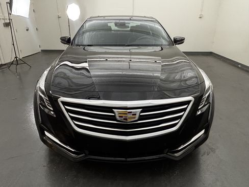 Used 2017 Cadillac CT6 3.6 AWD image 2
