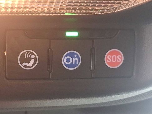 Used 2024 Chevrolet Trax RS w/ Sunroof Package image 25