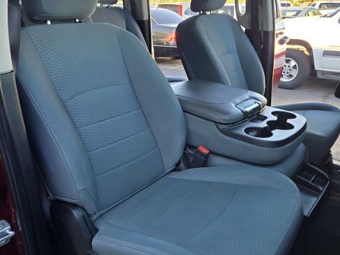 Used 2018 RAM 1500 Express image 21