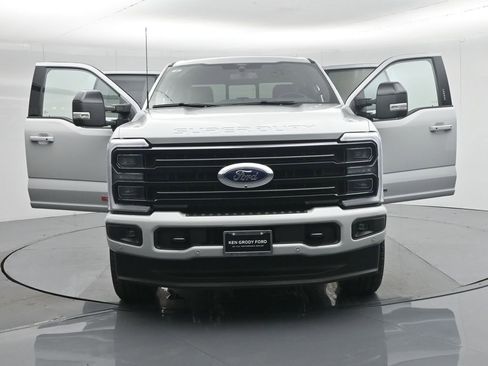 New 2026 Ford F250 Platinum image 34