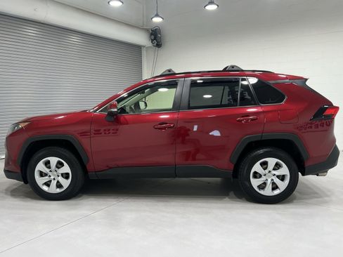 Used 2019 Toyota RAV4 LE w/ All Weather Liner Package image 5