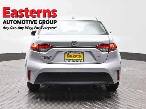 Used 2024 Toyota Corolla LE FWD image 6