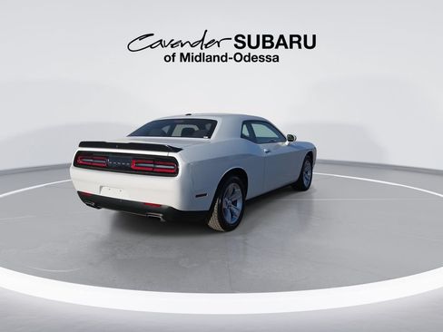 Used 2023 Dodge Challenger SXT RWD image 8