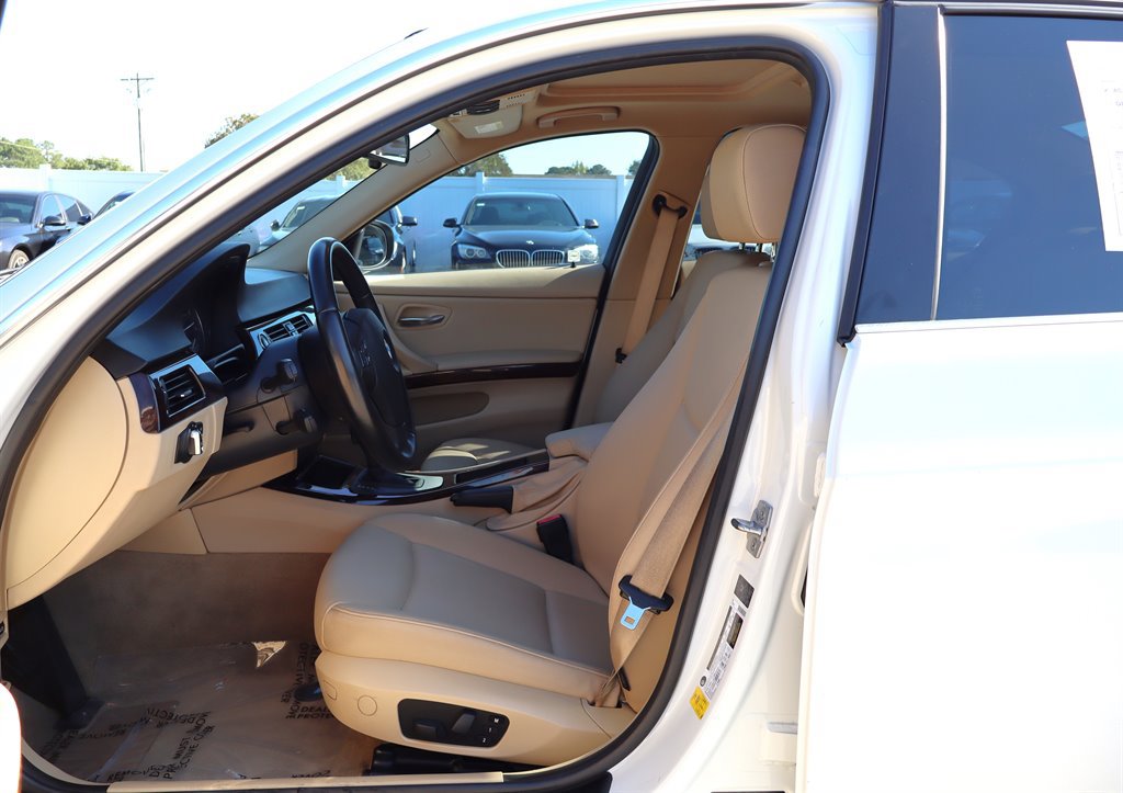 Used 2011 BMW 335d Sedan RWD image 14