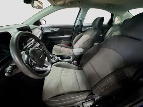 Used 2023 Kia Forte LXS w/ LXS Technology Package FWD image 15