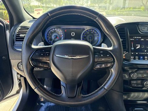 Used 2019 Chrysler 300 S w/ Safetytec Plus Group image 22