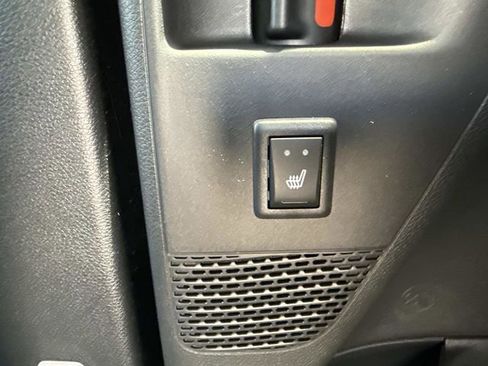 New 2027 Chrysler Pacifica Limited FWD image 16