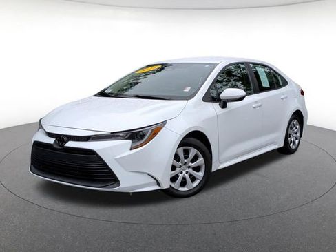 Used 2024 Toyota Corolla LE FWD image 1
