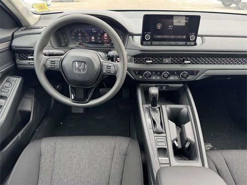 New 2025 Honda Accord SE image 11