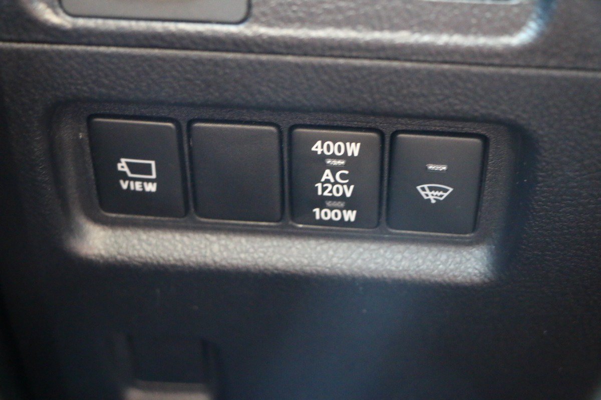 Used 2023 Toyota 4Runner Limited AWD/4WD image 23
