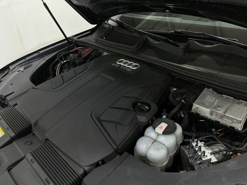 Used 2018 Audi Q7 3.0T Premium Plus w/ Premium Plus Package image 29