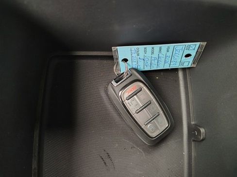 New 2026 Chrysler Pacifica Select image 26