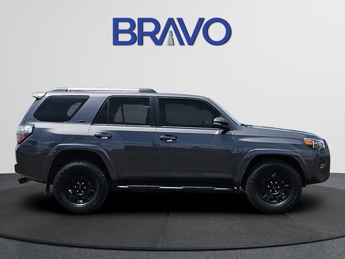 Used 2021 Toyota 4Runner SR5 Premium w/ Moonroof Package RWD image 5