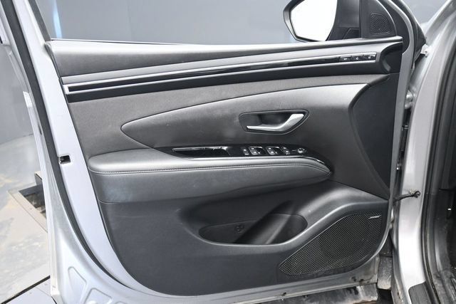 Used 2024 Hyundai Tucson Limited AWD/4WD image 12