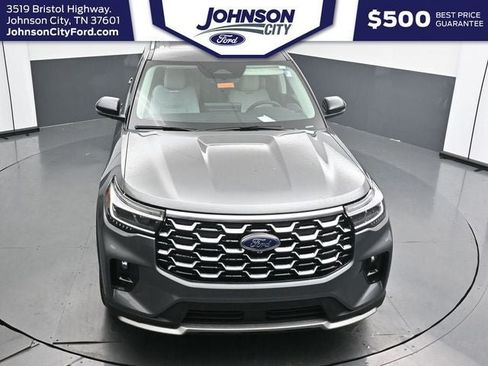 New 2026 Ford Explorer Platinum w/ LUX Leather Package AWD/4WD image 17