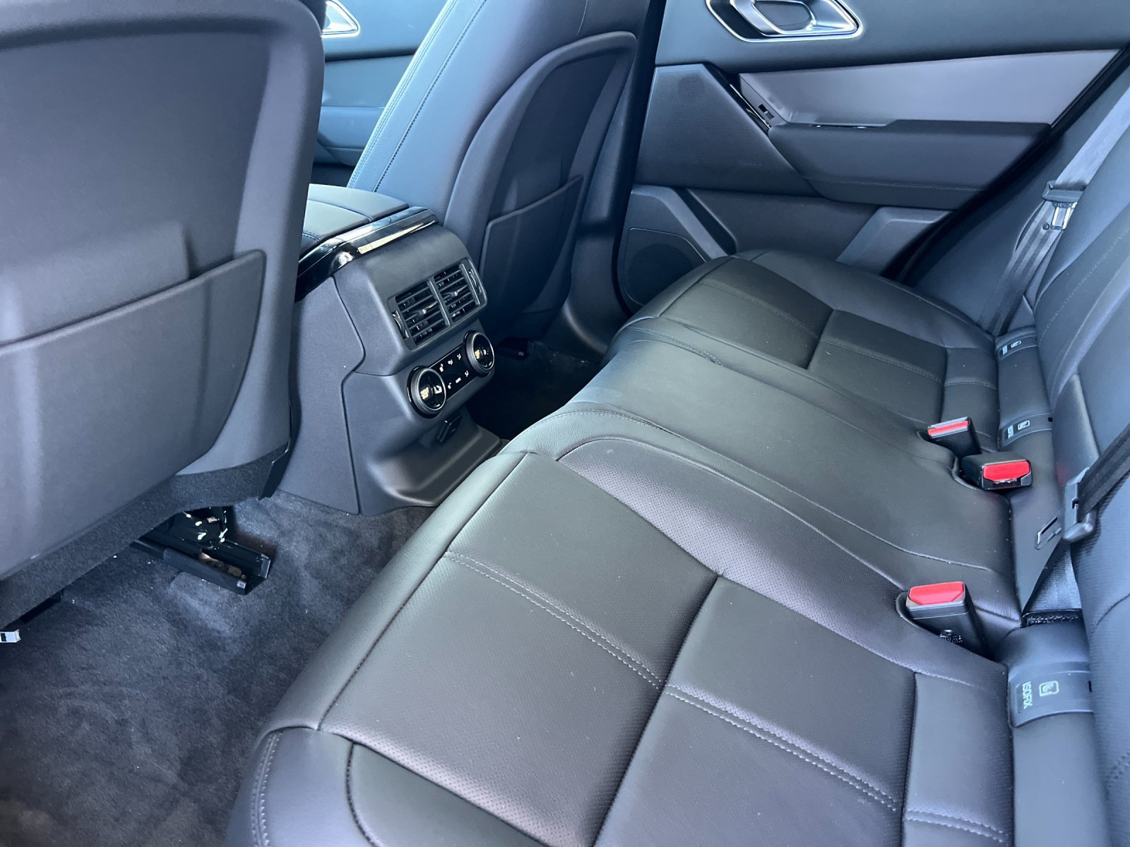 New 2026 Land Rover Range Rover Velar S AWD/4WD image 12