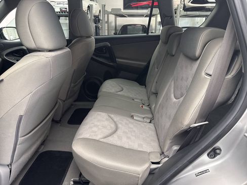 Used 2009 Toyota RAV4 4WD image 17