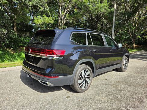 Used 2026 Volkswagen Atlas SE FWD image 8