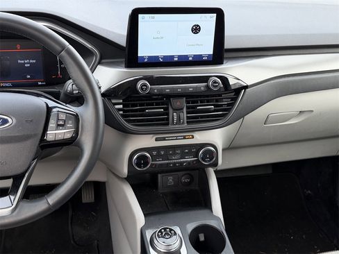 Used 2023 Ford Escape Active image 17