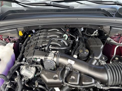 Used 2025 Jeep Grand Cherokee Limited w/ Trailer Tow Package image 39