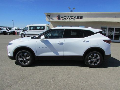 Used 2025 Chevrolet Blazer LT FWD image 10