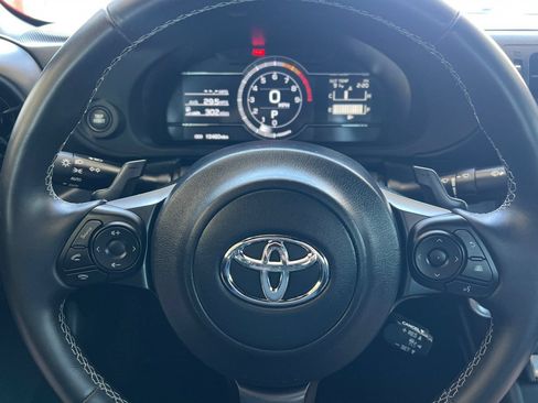 Used 2024 Toyota GR86 Premium RWD image 19