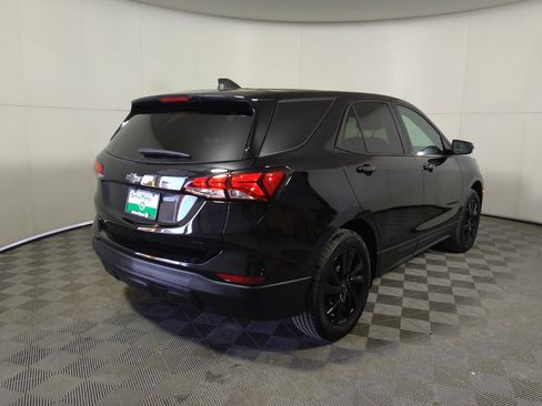 Used 2024 Chevrolet Equinox LS w/ LS Convenience Package image 9