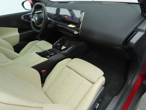 Certified 2025 BMW X3 xDrive30i w/ Premium Package image 19