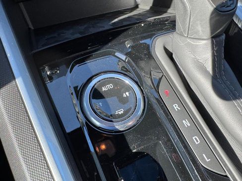 New 2026 Chevrolet Colorado W/T image 34