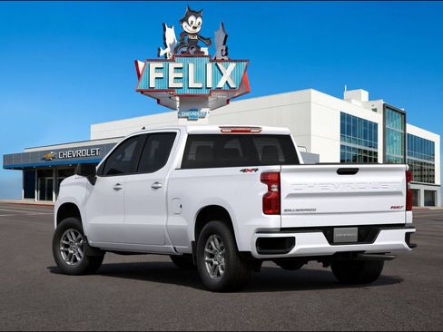 New 2026 Chevrolet Silverado 1500 RST w/ Z71 Off-Road Package AWD/4WD image 3