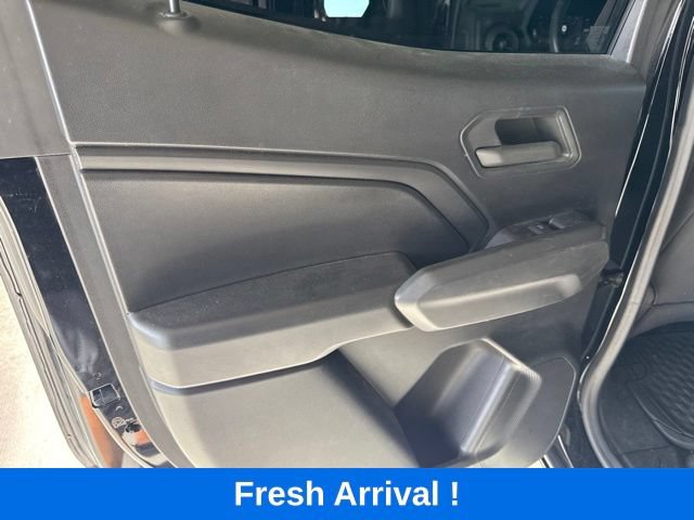Used 2023 Chevrolet Colorado Trail Boss w/ Technology Package AWD/4WD image 12