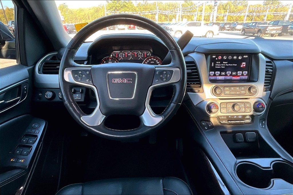 Used 2016 GMC Yukon SLT w/ Open Road Package AWD/4WD image 8
