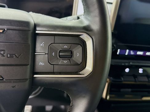Used 2025 GMC Hummer EV 2X w/ Extreme Off-Road Package AWD/4WD image 24