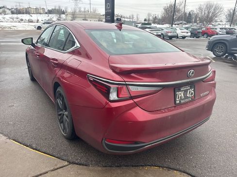 Used 2025 Lexus ES 300h w/ Premium Package image 23