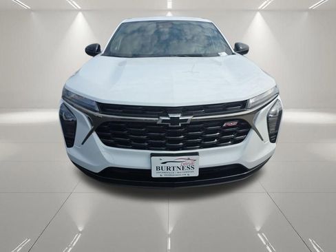 New 2026 Chevrolet Trax RS w/ Sunroof Package image 10