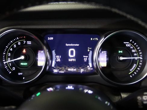 Used 2022 Jeep Wrangler Unlimited Sahara w/ Cold Weather Group image 50