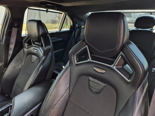 Used 2016 Cadillac CTS V w/ Luxury Package RWD image 9
