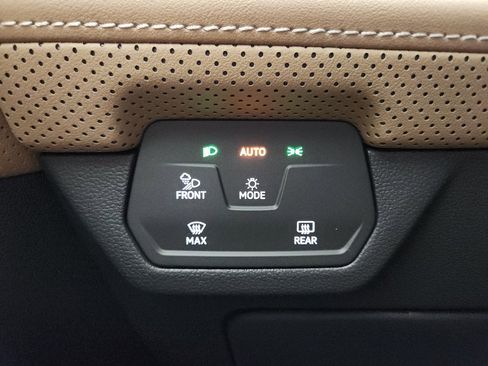 New 2026 Volkswagen Atlas Cross Sport SE FWD image 12