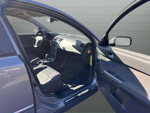 Used 2005 Volvo S40 2.4i image 17