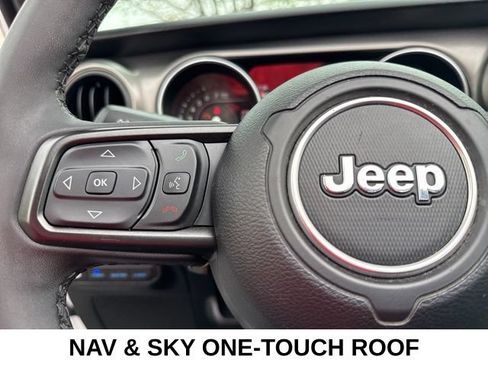Used 2023 Jeep Wrangler Unlimited w/ Sun & Screen Package AWD/4WD image 42