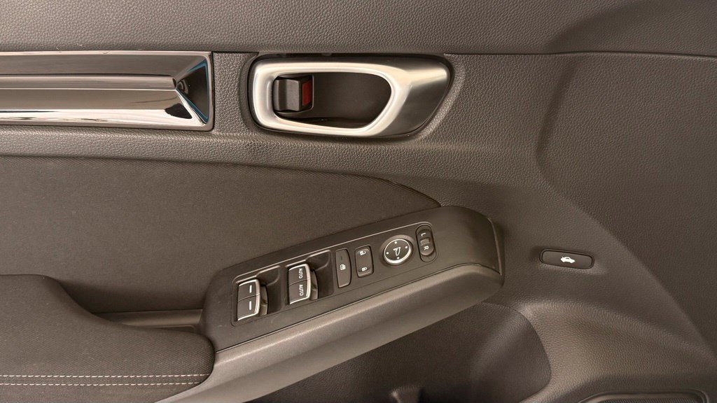 Used 2024 Honda Civic EX image 32